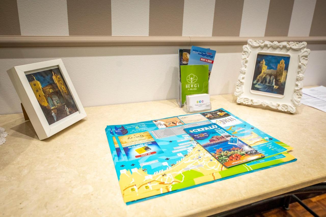 Fabiene Familyholidays Deluxe Plus 切法卢 外观 照片